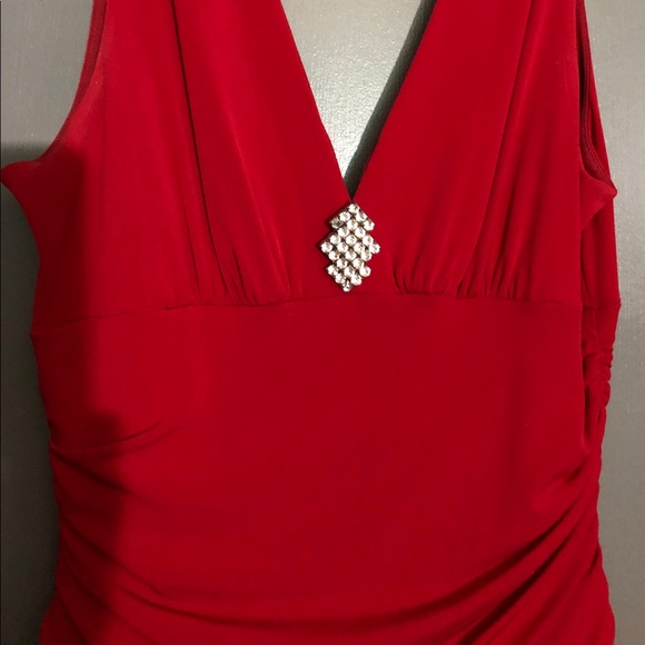 Women’s Semi Formal Dress - Picture 1 of 3